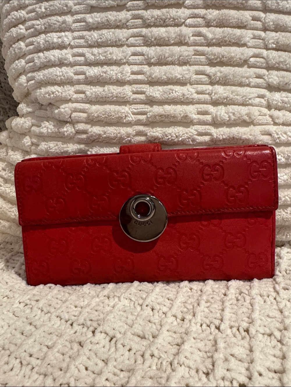 Gucci Red Embossed GG Leather Wallet with Disc Closure